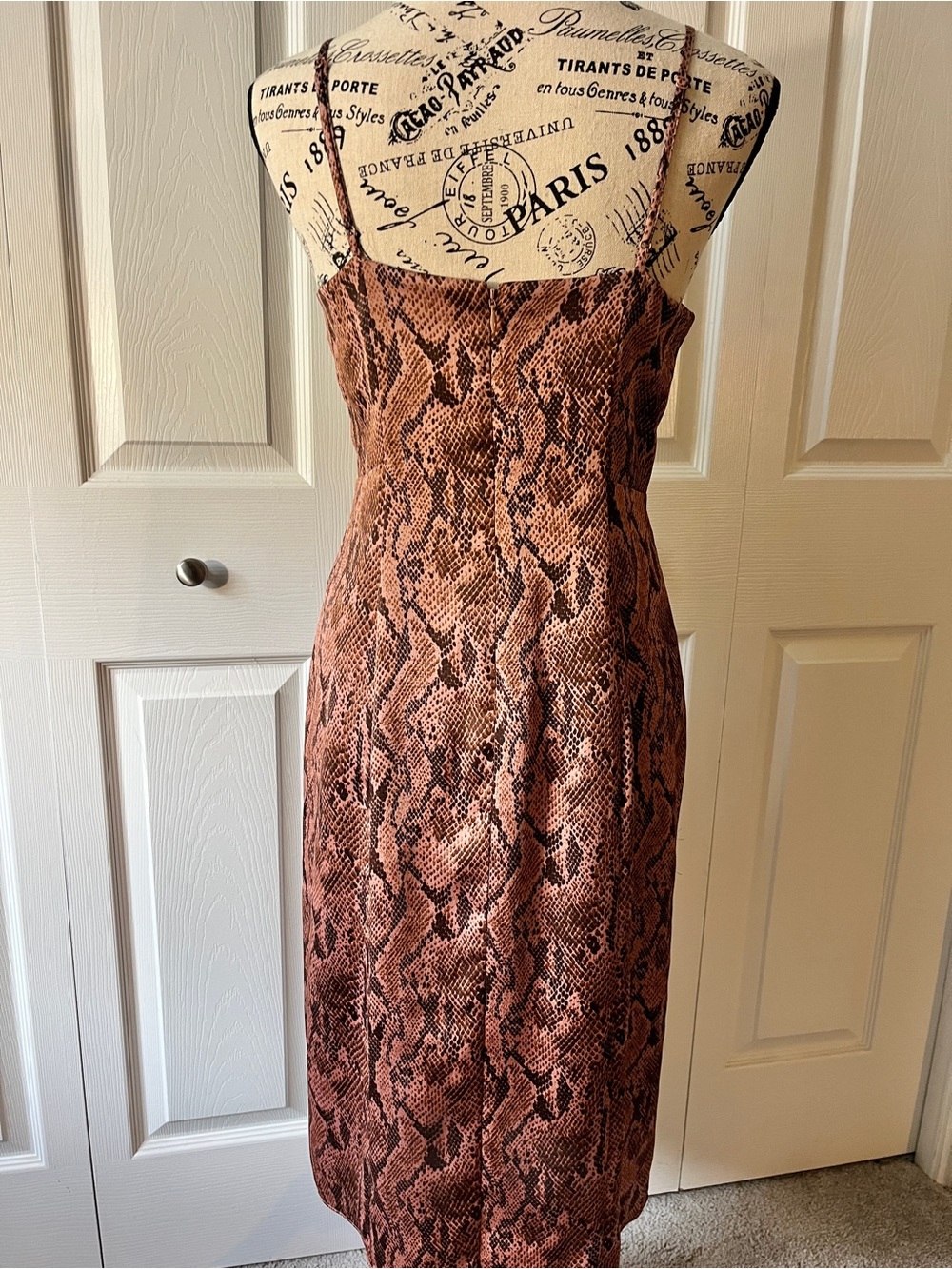 Express pink python dress - Picture 2 of 6